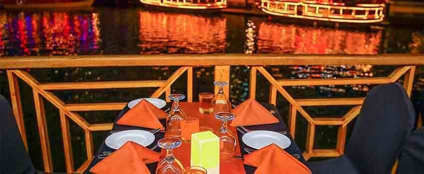 dhow cruise dinner